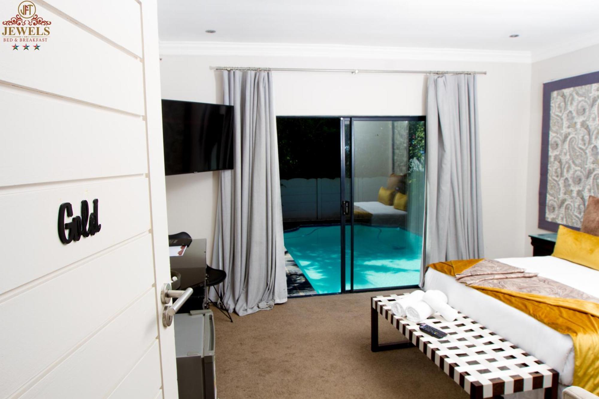 Jft Jewels Guest House East London Bagian luar foto
