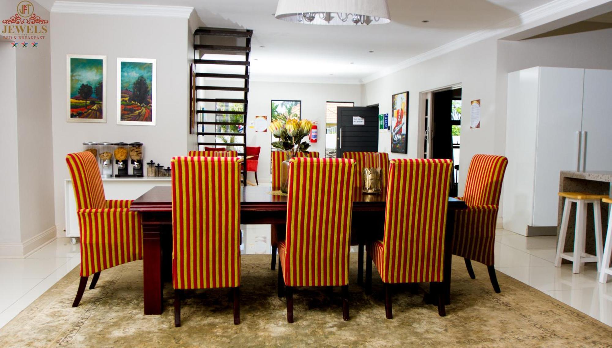 Jft Jewels Guest House East London Bagian luar foto