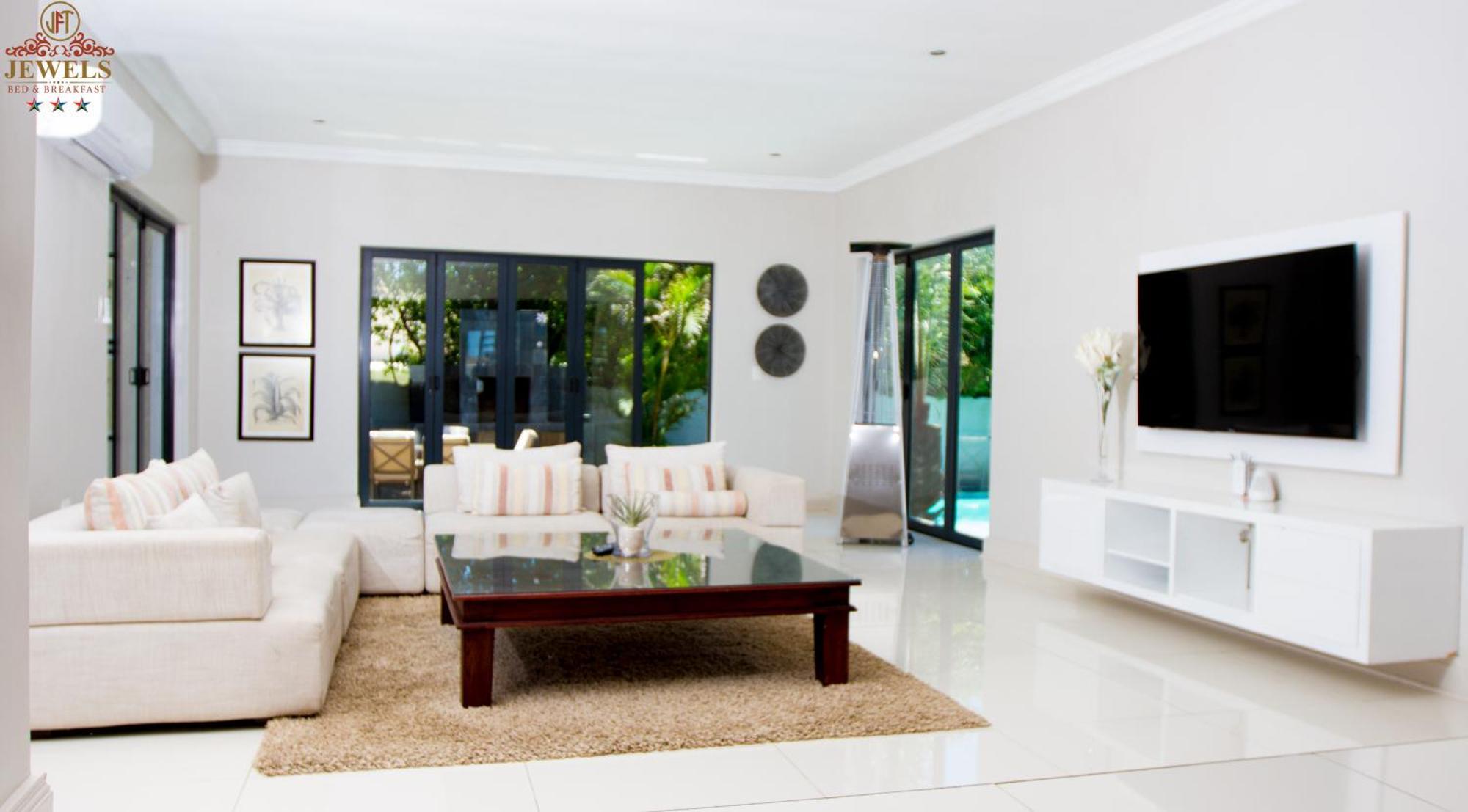 Jft Jewels Guest House East London Bagian luar foto