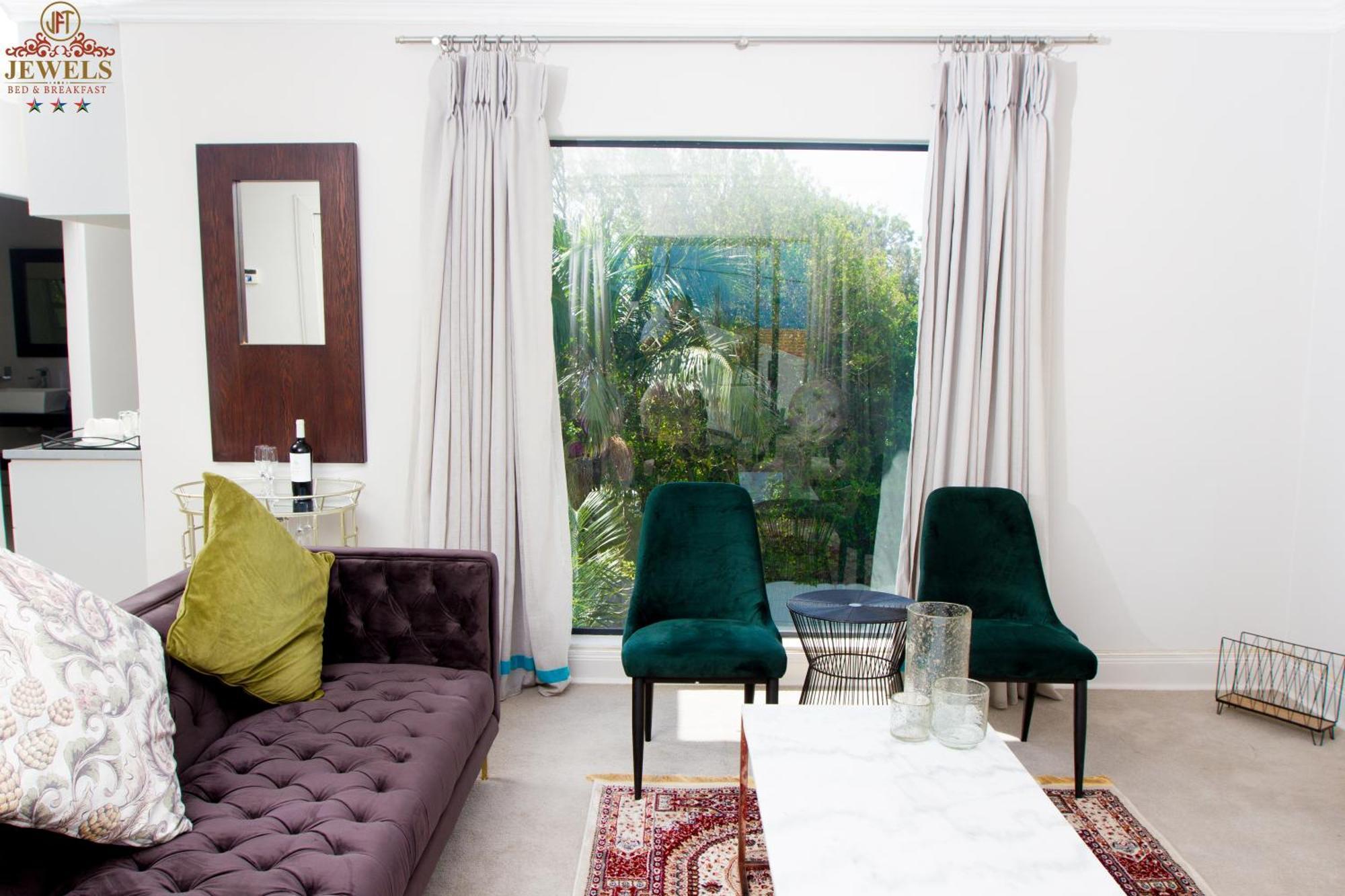 Jft Jewels Guest House East London Bagian luar foto