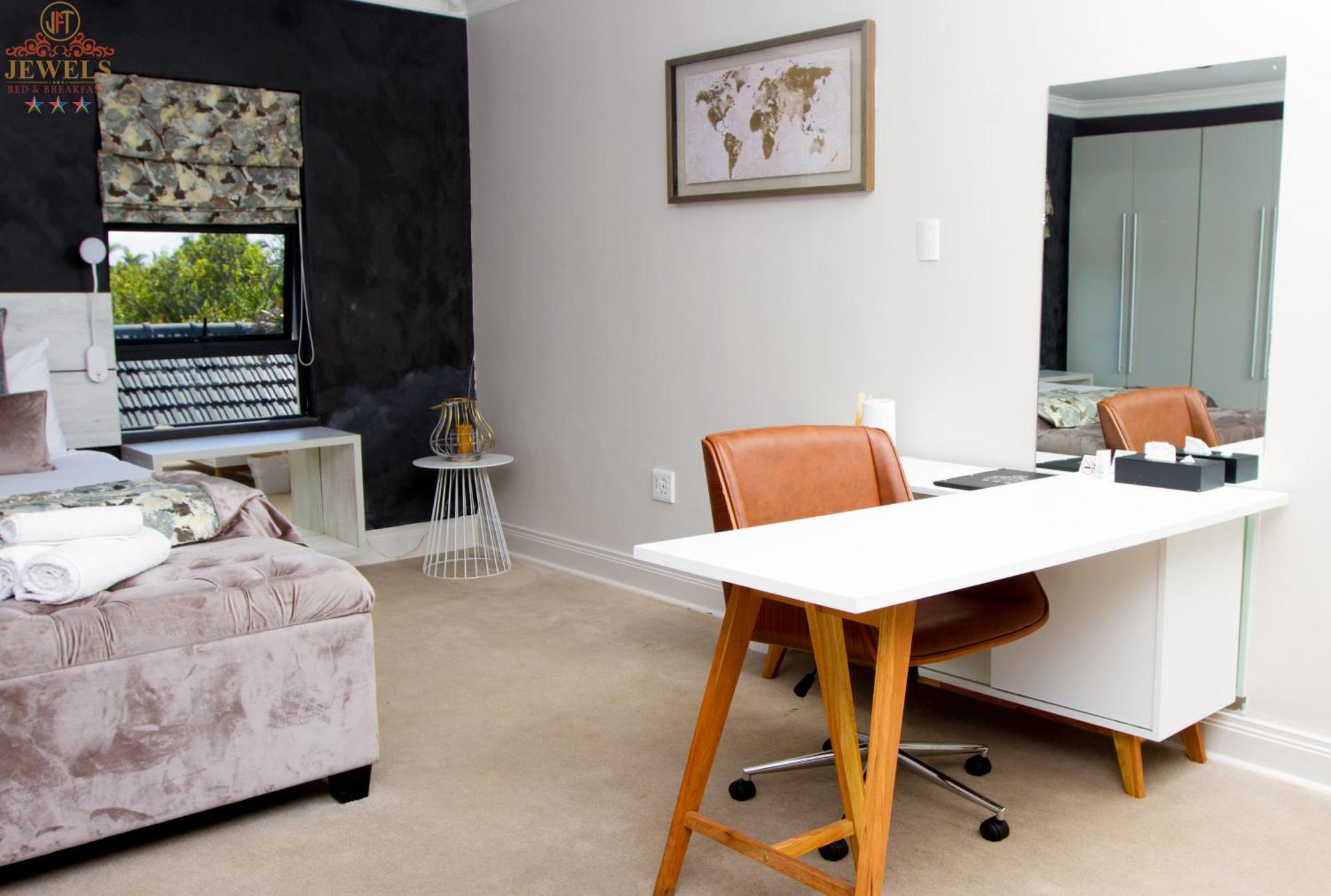 Jft Jewels Guest House East London Bagian luar foto