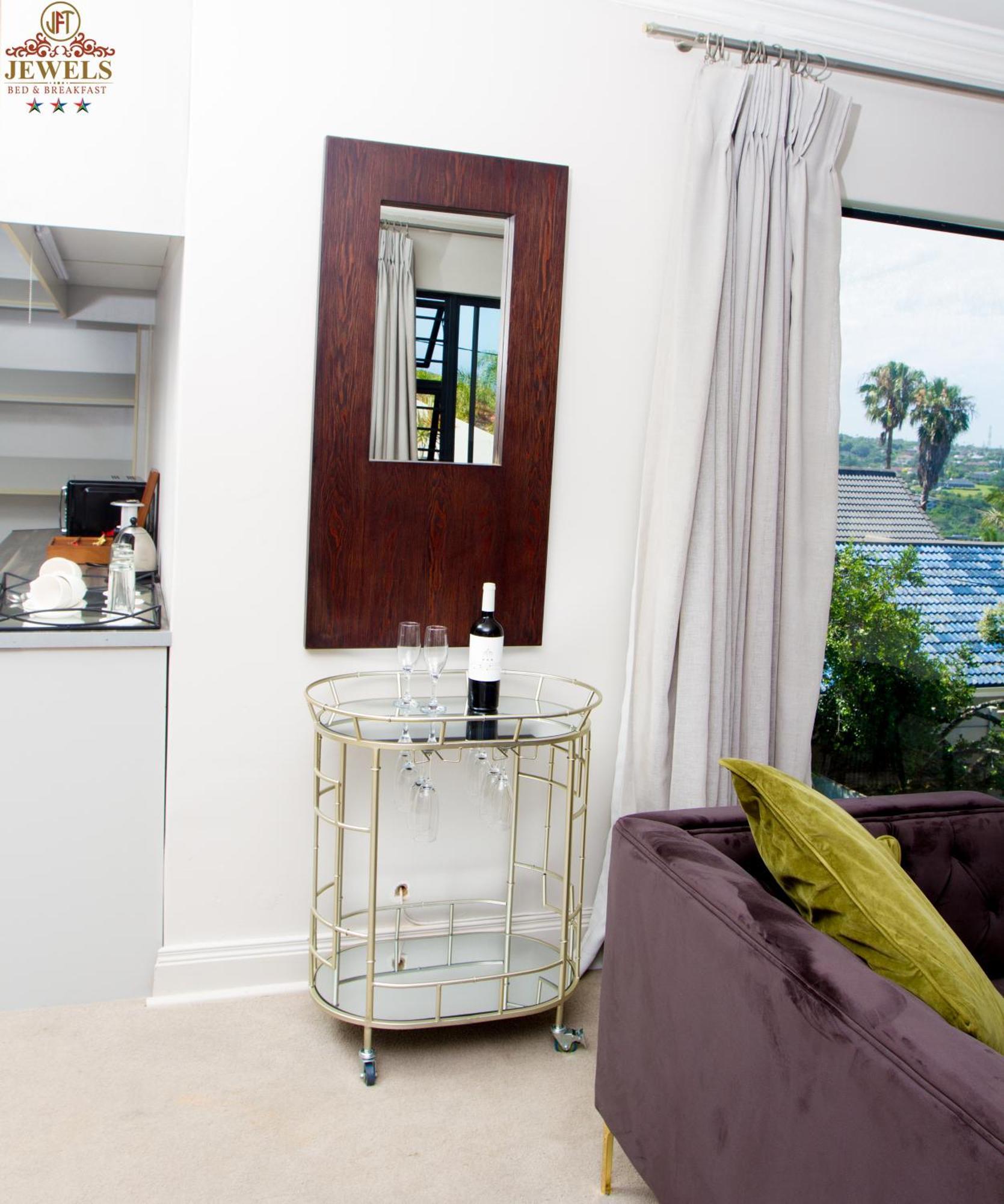 Jft Jewels Guest House East London Bagian luar foto